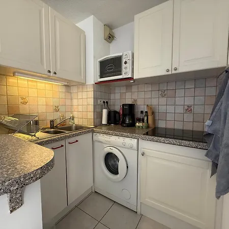 Apartment Superbe T2 A 10 Min De La Mer, Piscine, Climatisation, Parking
