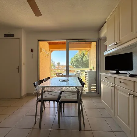 Superbe T2 Climatise Avec Piscine-parking-balcon * Le Lavandou